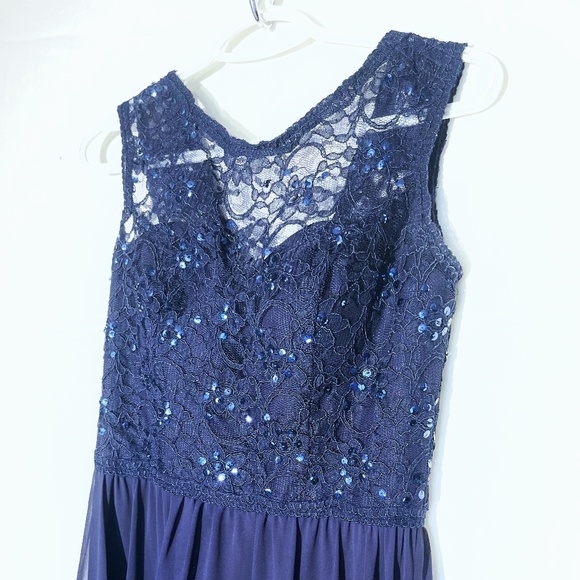 Event Dress - Picture 1 of 3